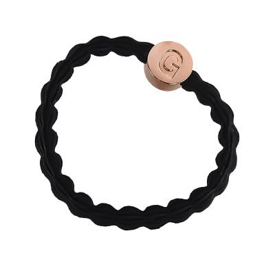 By Eloise London Letter Charms Gold Elastice de păr 1 buc Nuanţă G Black