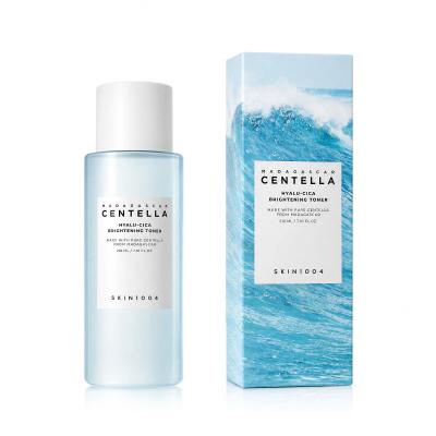 SKIN1004 Hyalu-Cica Brightening Toner Loțiuni și ape termale pentru femei 210 ml
