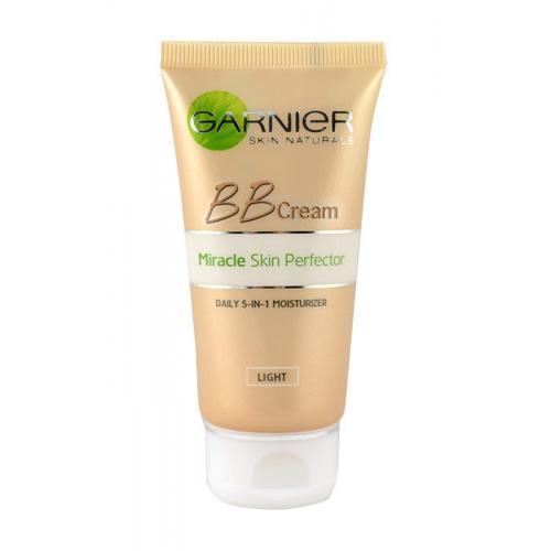 Garnier Miracle Skin Perfector Daily Moisturizer 5in1 50 ml cremă bb pentru femei Medium