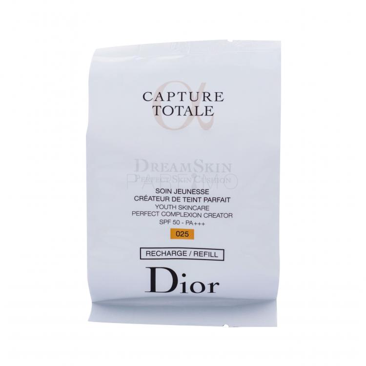 Christian Dior Capture Totale Dreamskin Moist &amp; Perfect Cushion SPF50+ Fond de ten pentru femei Rezerva 15 g Nuanţă 025 tester